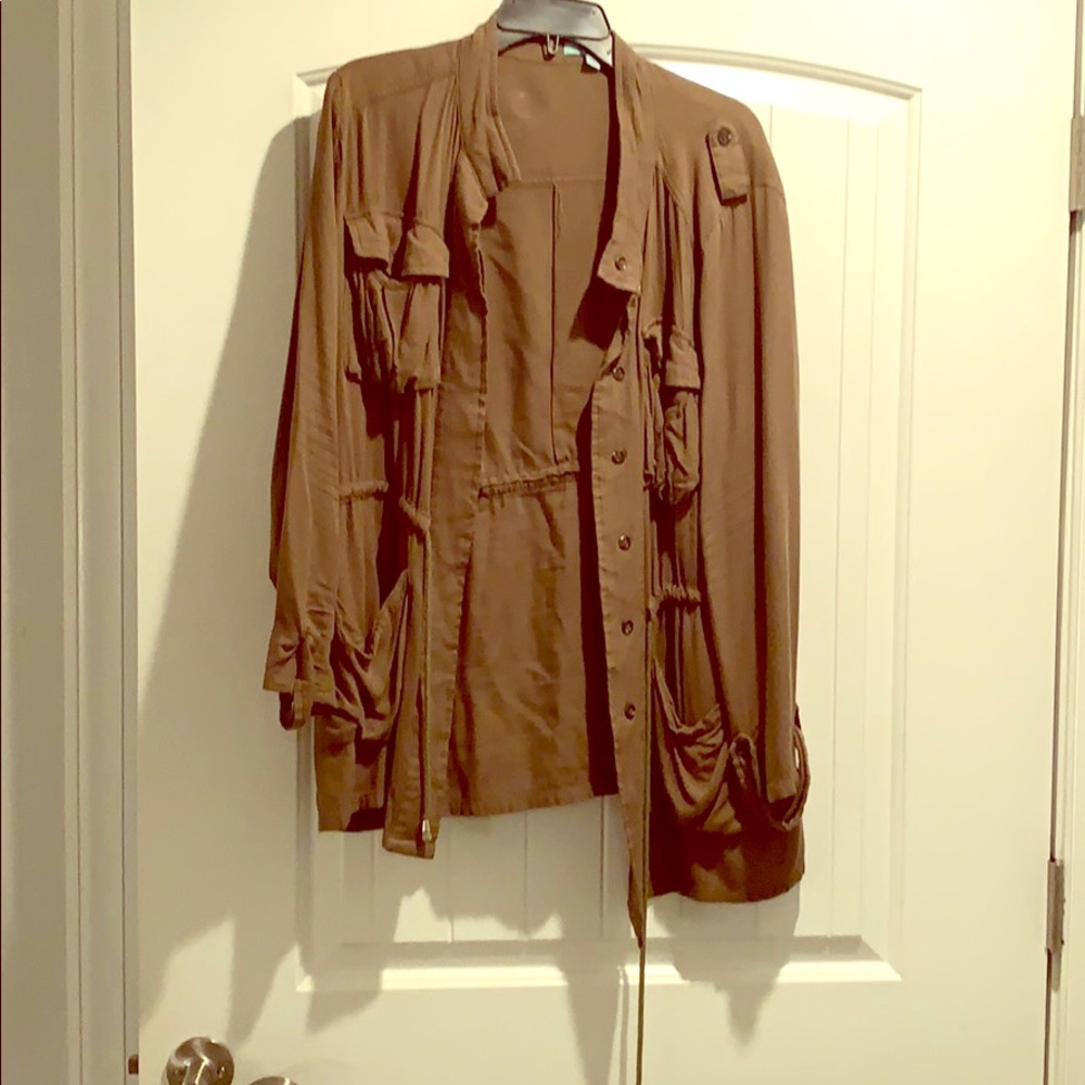 Lightweight utility style jacket